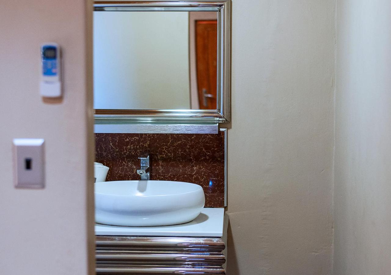 Msc Hotel Otjiwarongo Monitronics Extérieur photo