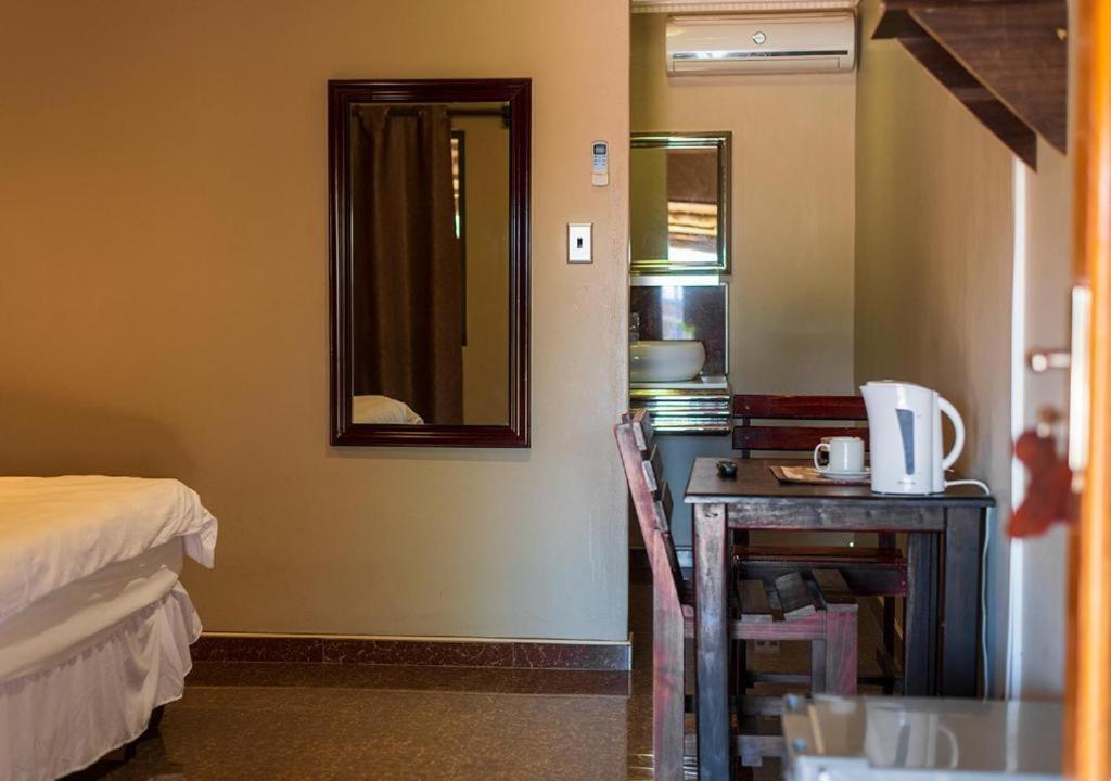 Msc Hotel Otjiwarongo Monitronics Extérieur photo