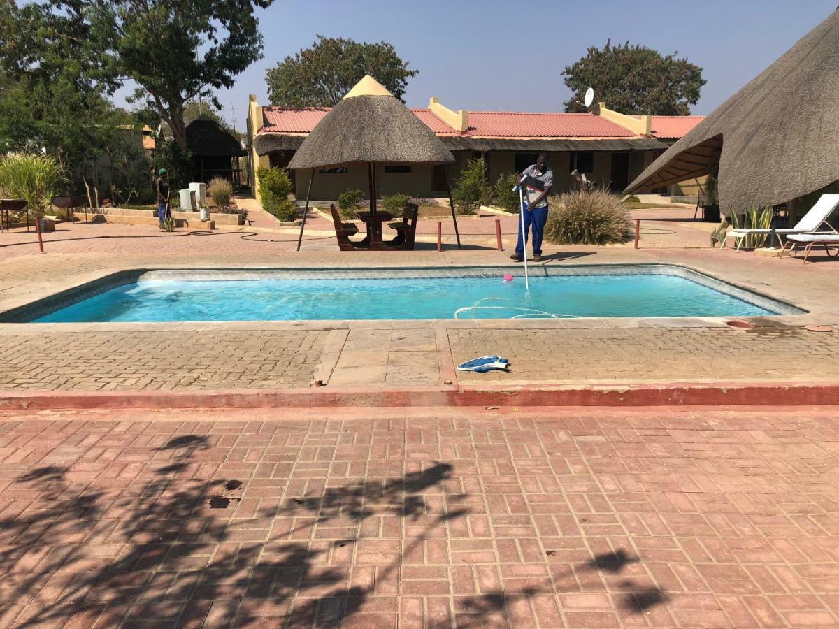 Msc Hotel Otjiwarongo Monitronics Extérieur photo